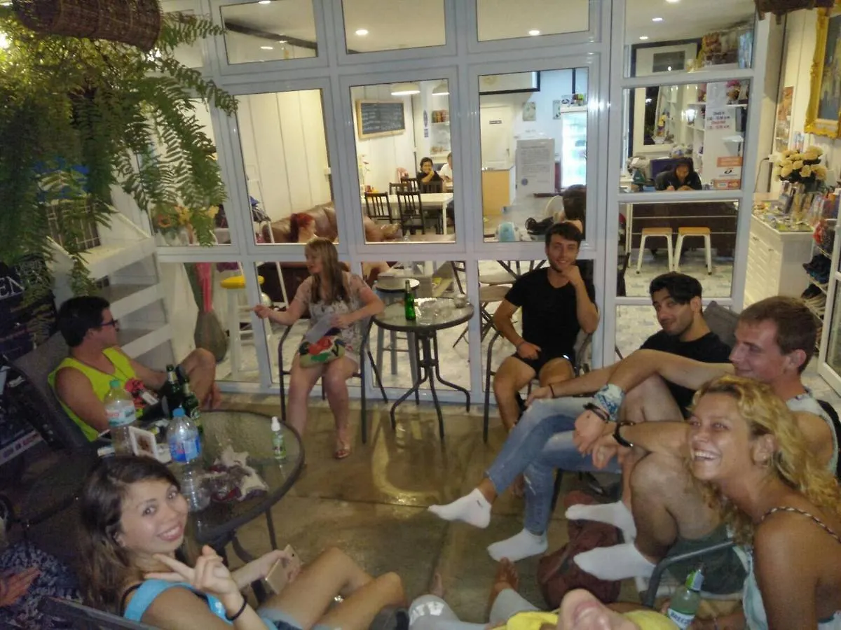 Hub Of Joys Hostel Ko Lanta