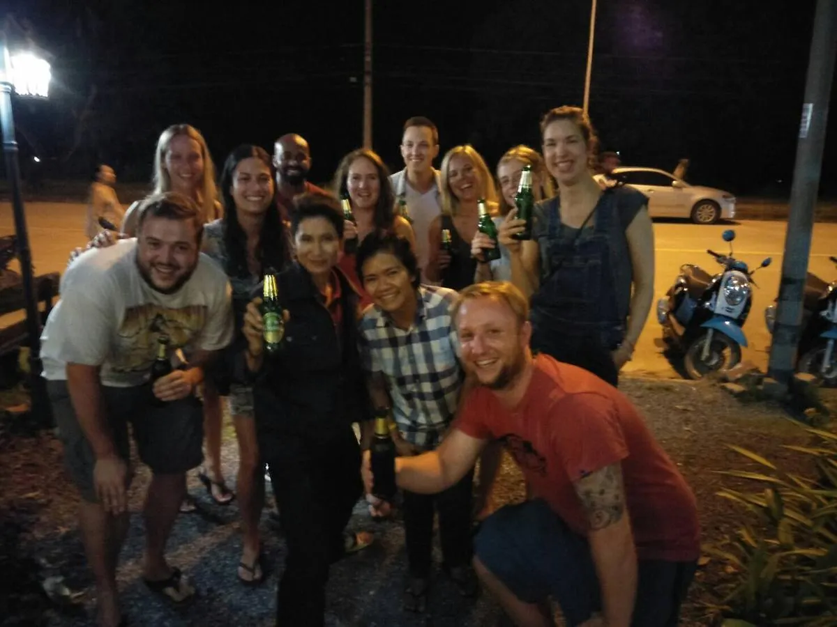 Hub Of Joys Hostel Ko Lanta